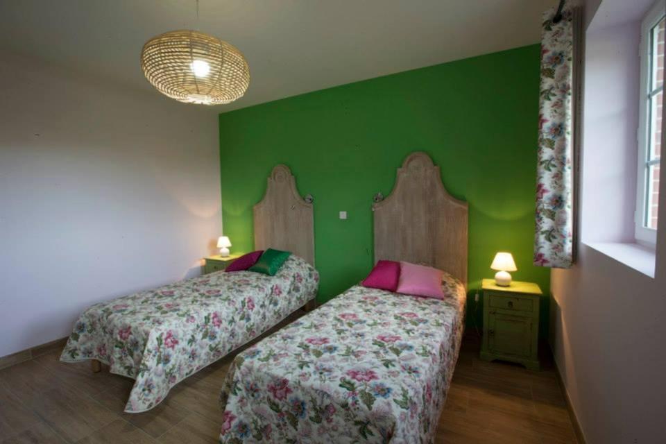 Le Parc De Crecy Bed & Breakfast Exterior photo